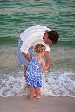 photos at the beach with kids