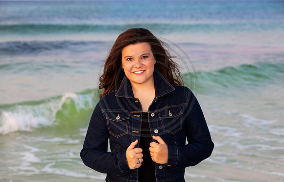 Senior Pics at the beach with family
