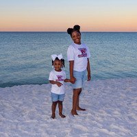 Choose fun and safe items for gender reveal photos