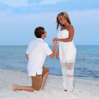 beach engagement pictures on the water