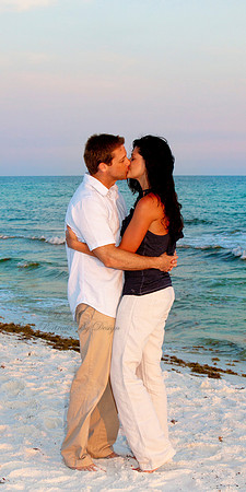 couples photographer near the ocean